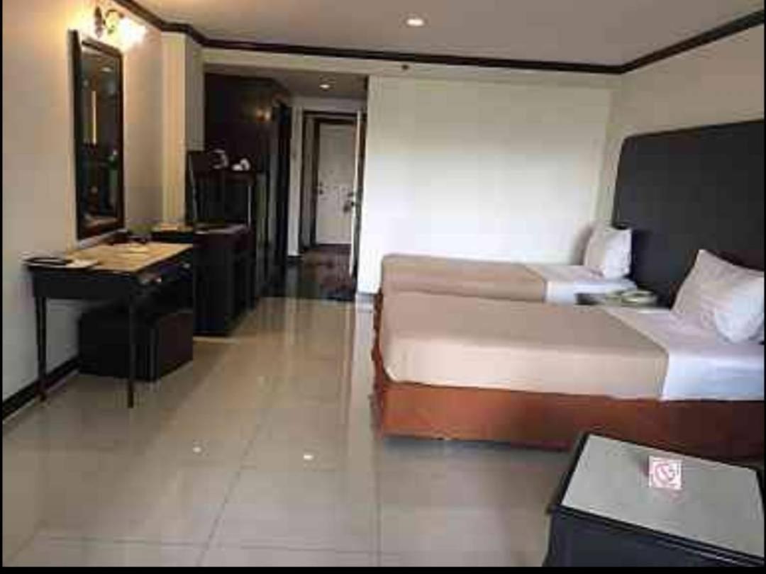 Town In Town Gardent Resort 曼谷 外观 照片