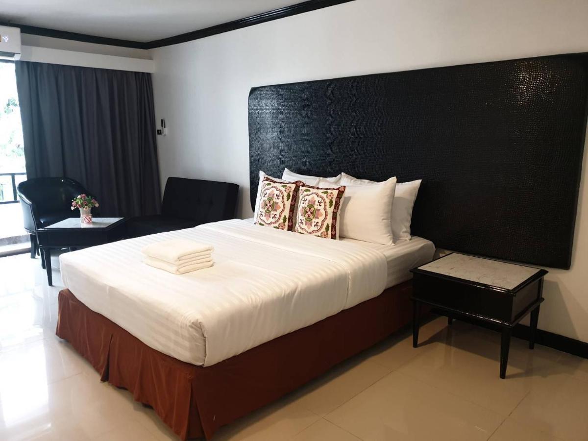 Town In Town Gardent Resort 曼谷 外观 照片