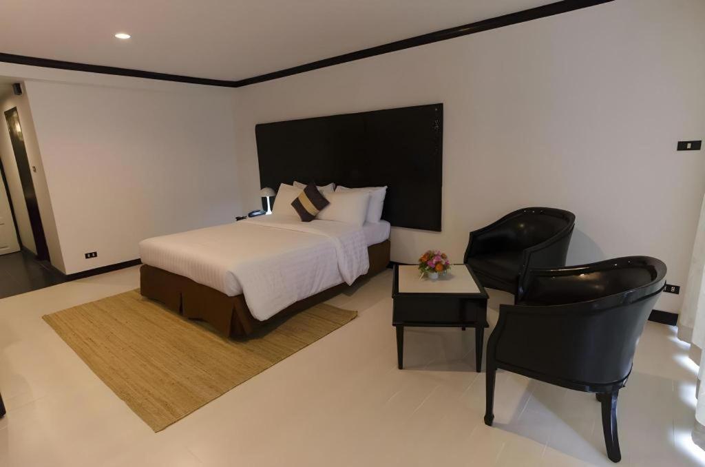 Town In Town Gardent Resort 曼谷 外观 照片