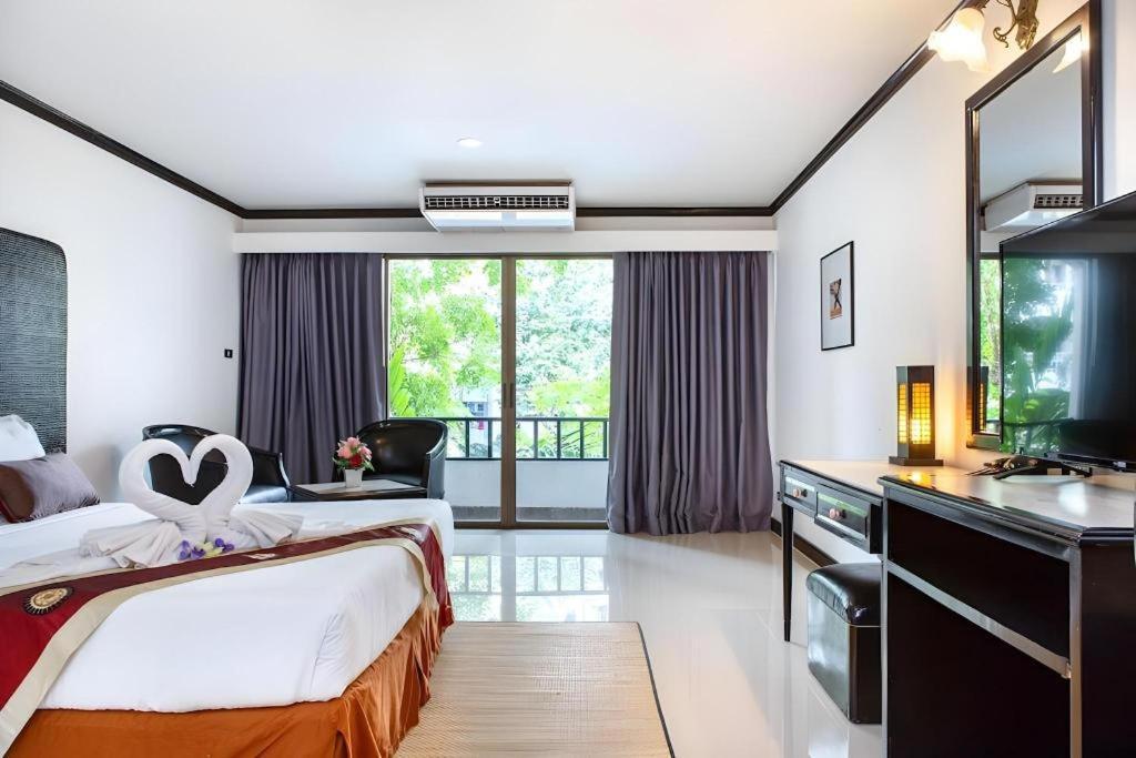 Town In Town Gardent Resort 曼谷 外观 照片