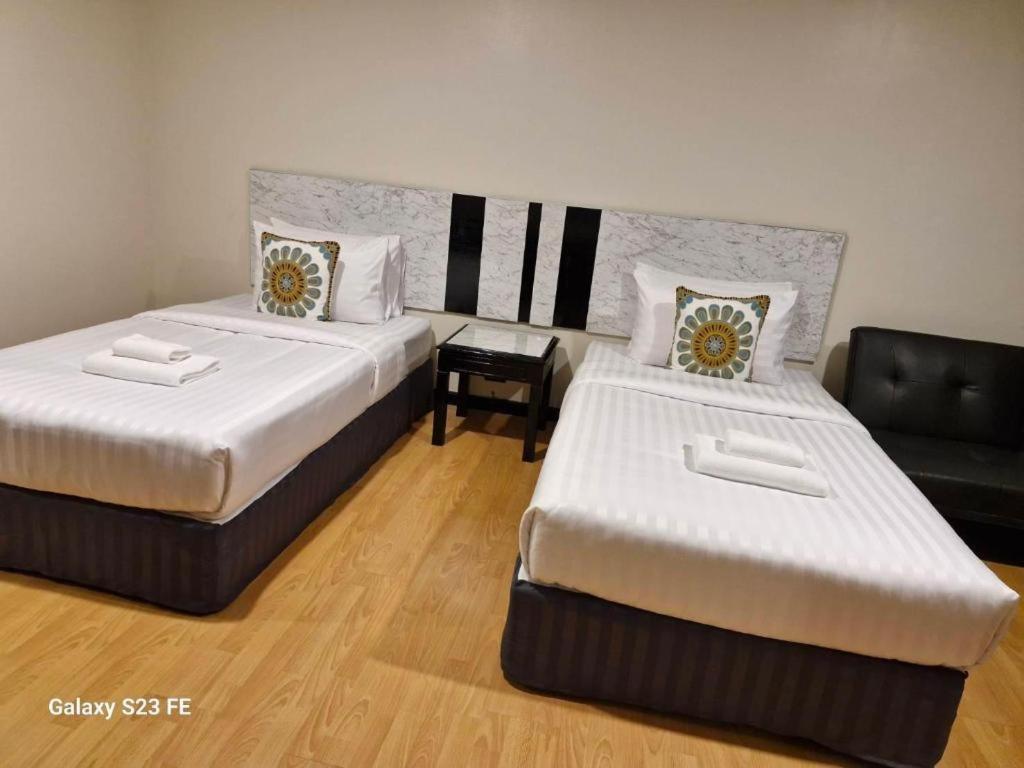 Town In Town Gardent Resort 曼谷 外观 照片