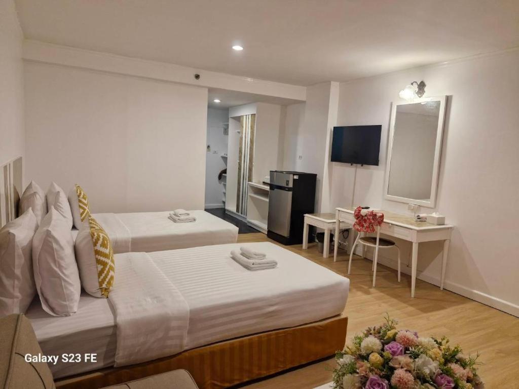 Town In Town Gardent Resort 曼谷 外观 照片