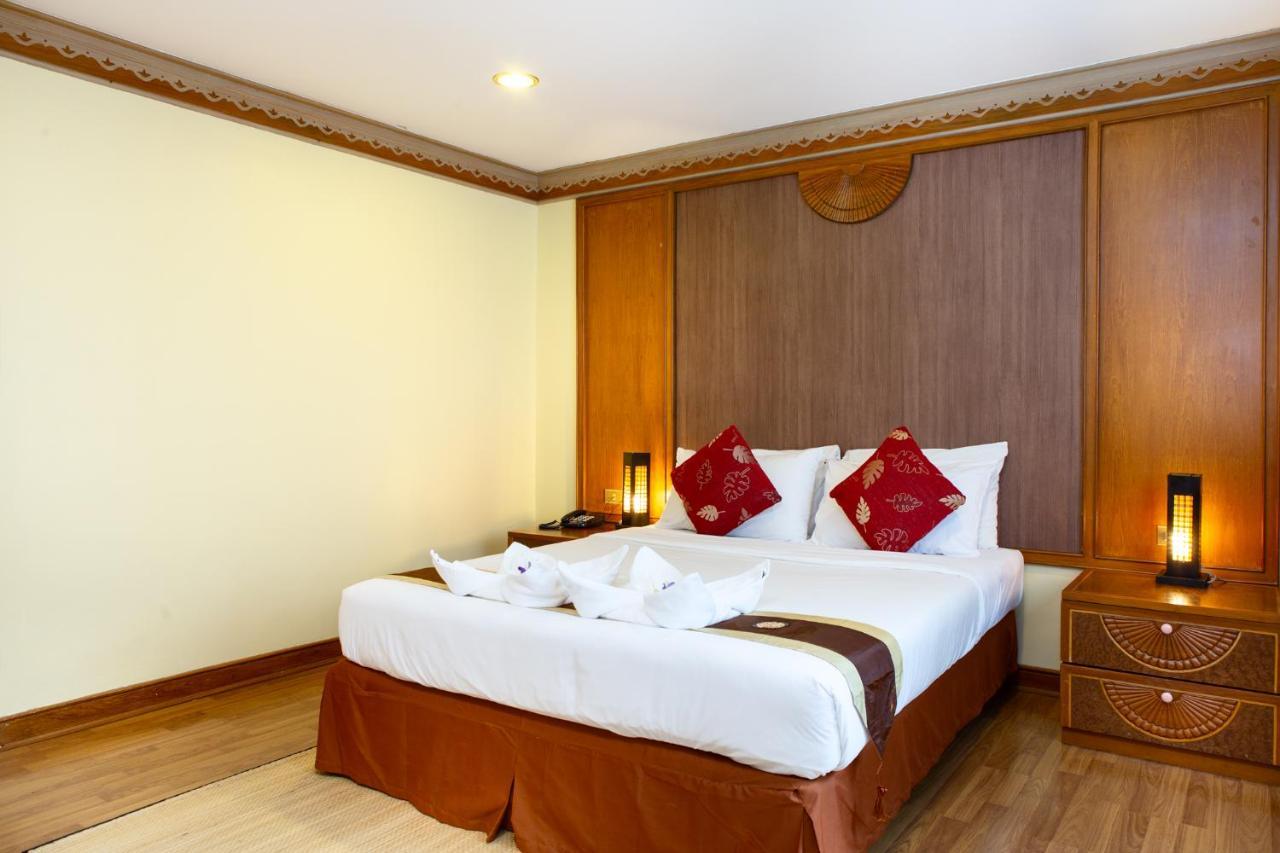 Town In Town Gardent Resort 曼谷 外观 照片