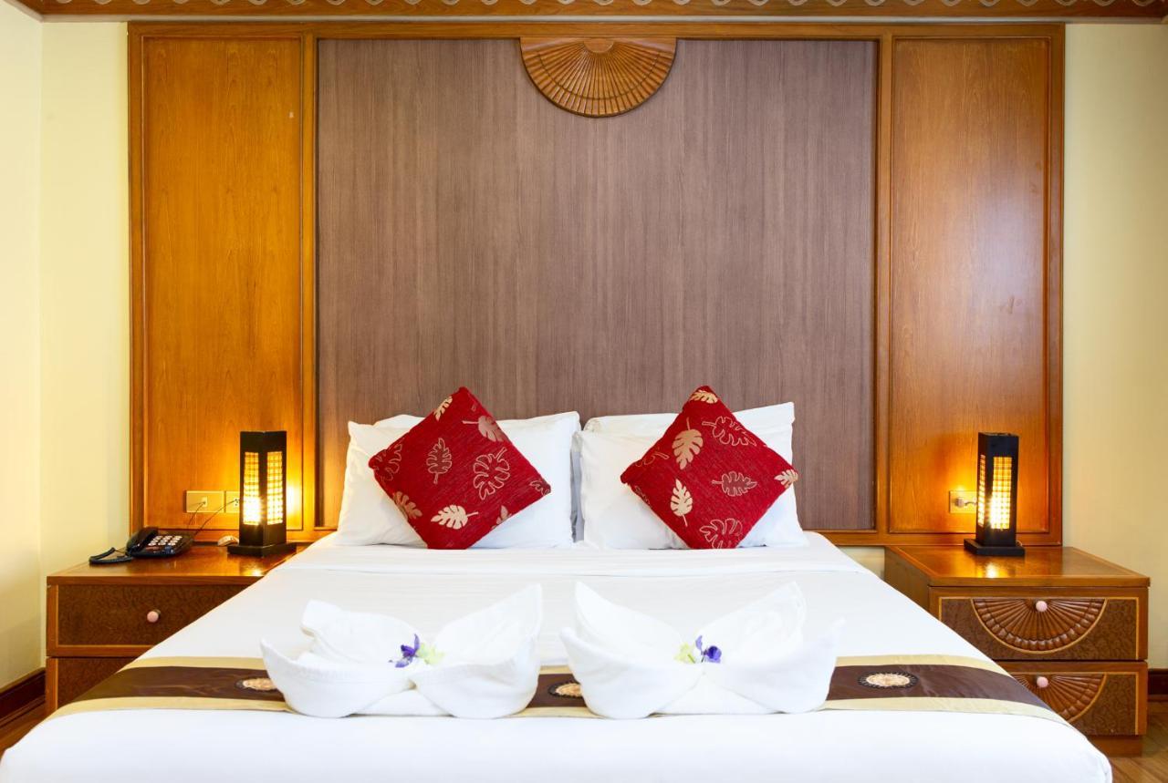 Town In Town Gardent Resort 曼谷 外观 照片